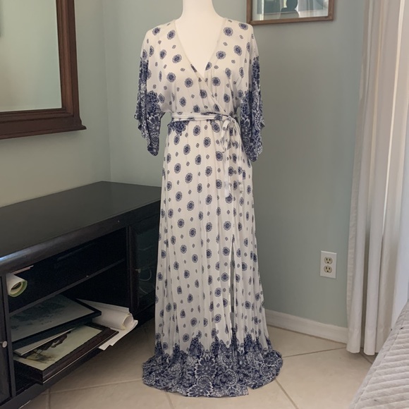 South of France Blue and Ivory Print Maxi Dress - Picture 9 of 12
